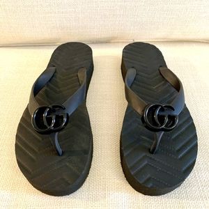 GUCCI Rubber Chevron Womens GGThong Sandals37 Black